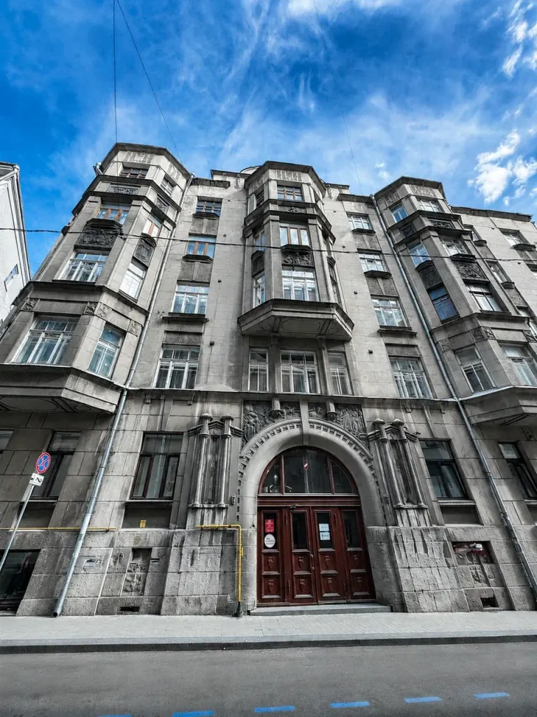 Квест-экскурсия в смартфоне «Арбат. Истории старой Москвы»